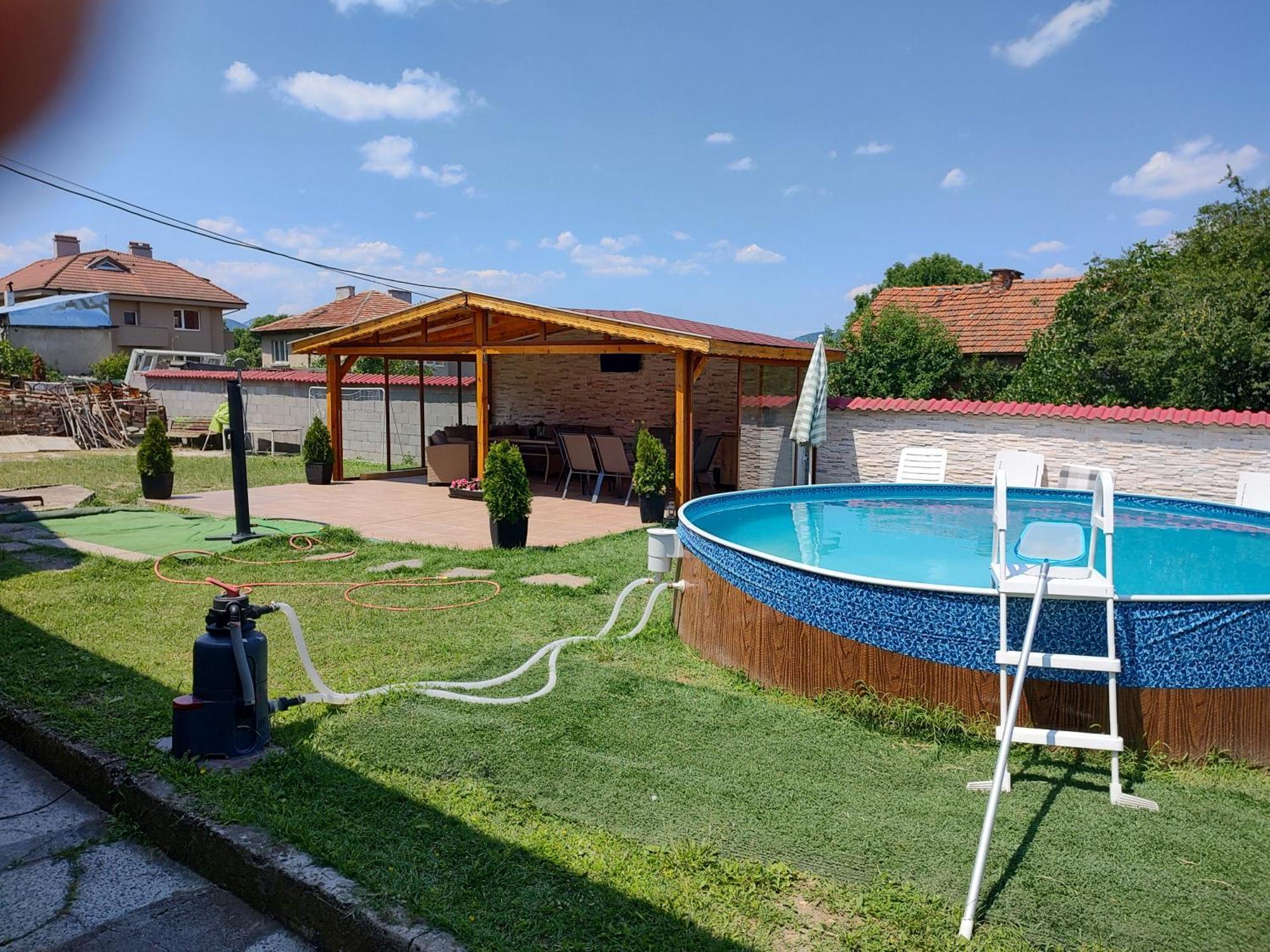 Къща Карби Kŭrdzhali Exterior foto